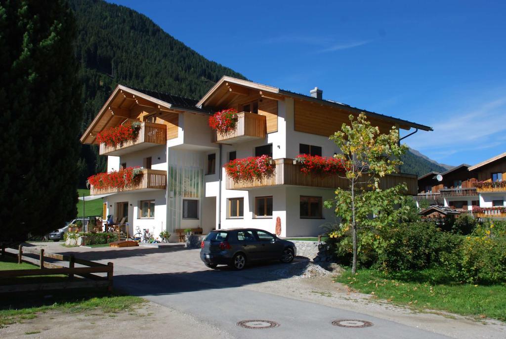 Apartmán Haus Kargruber Santa Maddalena in Casies Exteriér fotografie